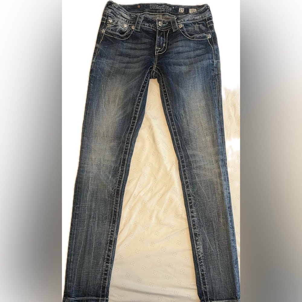 Miss Me Women’s signature Skinny Jeans Size 27